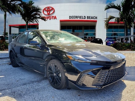 2025 Toyota Camry SE Sedan