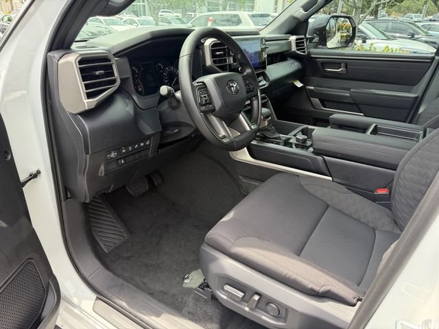 2026 Toyota Tundra SR5 - Photo 7