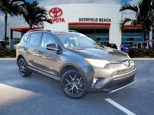 2016 Toyota RAV4 SE's photo