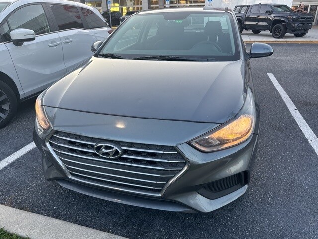 2019 Hyundai Accent SE photo 2