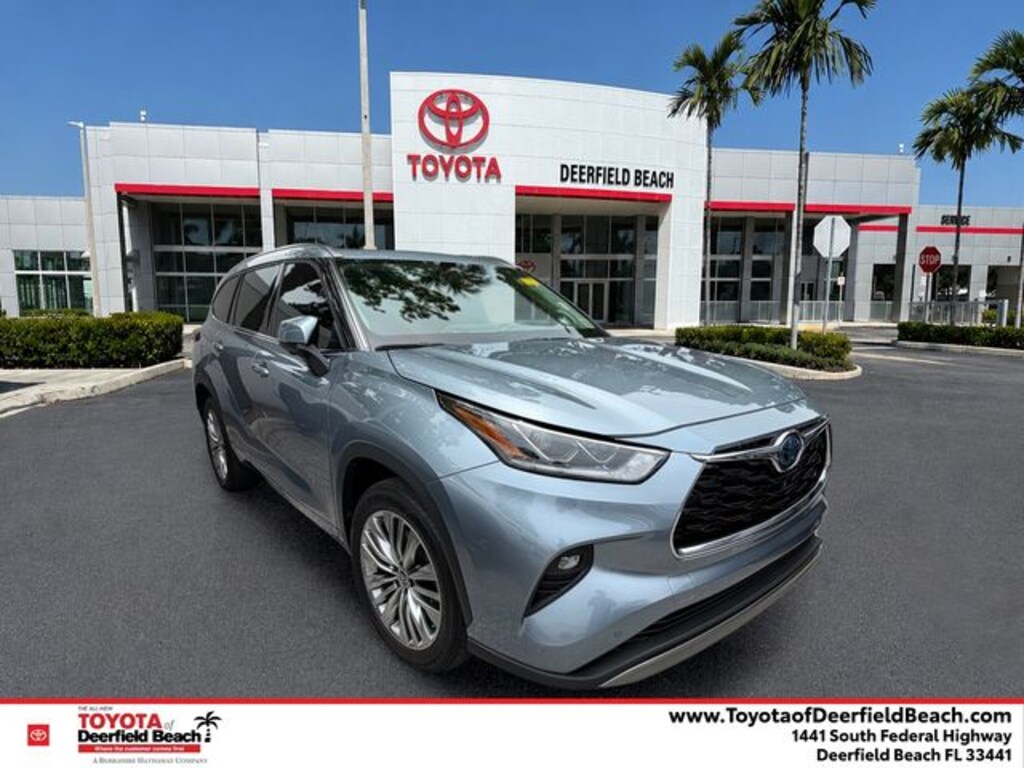 Used 2023 Toyota Highlander Hybrid Platinum SUV