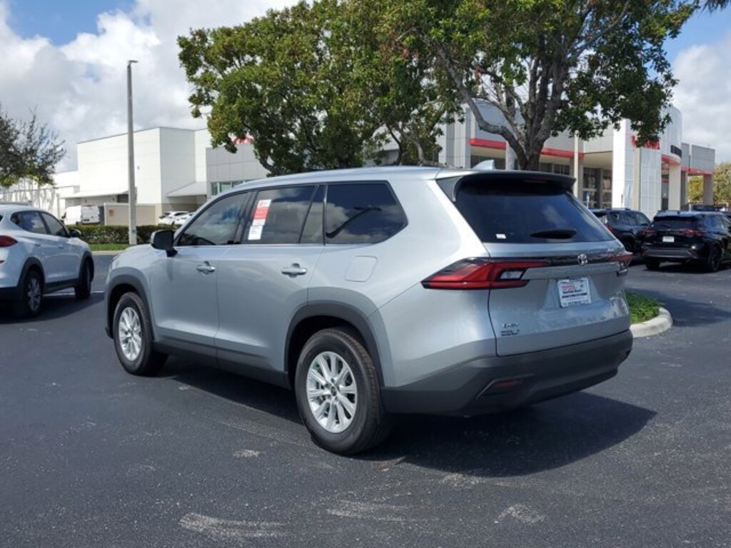 New 2026 Toyota Grand Highlander Hybrid XLE SUV