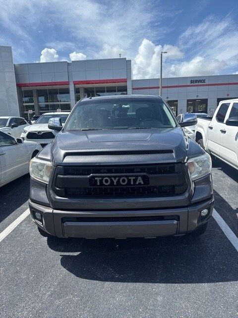 2015 Toyota Tundra Platinum CrewMax photo 3