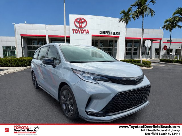 2026 Toyota Sienna XSE Van Passenger Van