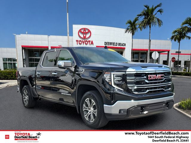 2025 GMC Sierra 2WD Crew Cab Short Box SLT's photo