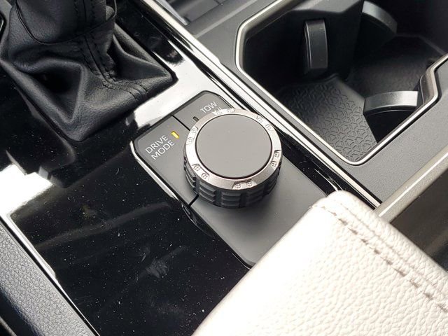 2026 Toyota Tundra SR5 - Photo 21