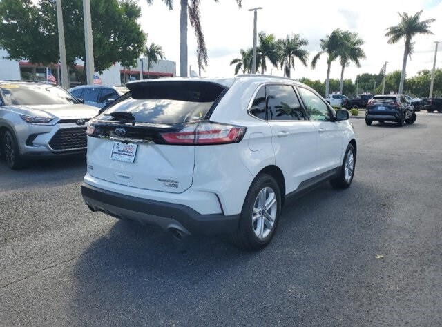 2020 Ford Edge SEL photo 4