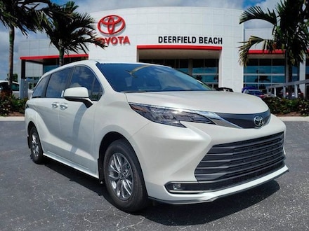 2026 Toyota Sienna XLE 8 Passenger Van Passenger Van