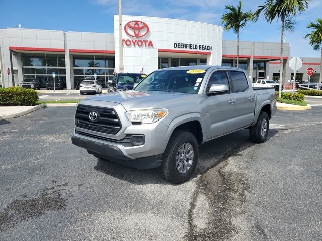 2016 Toyota Tacoma SR photo 2