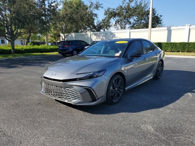 2025 Toyota Camry XSE photo 2