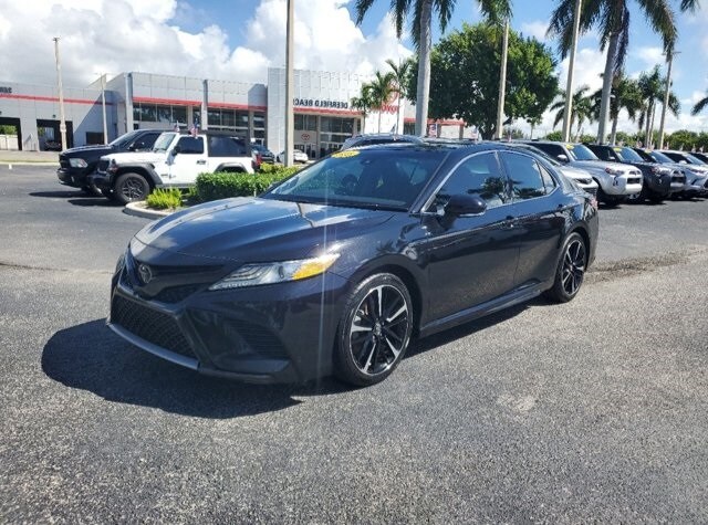 2020 Toyota Camry XSE photo 2