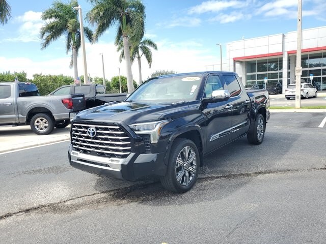 2022 Toyota Tundra CapStone photo 2