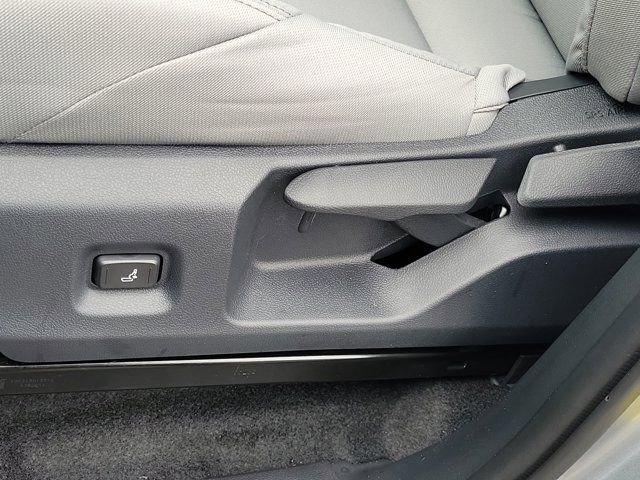 2026 Toyota Tacoma SR5 - Photo 24