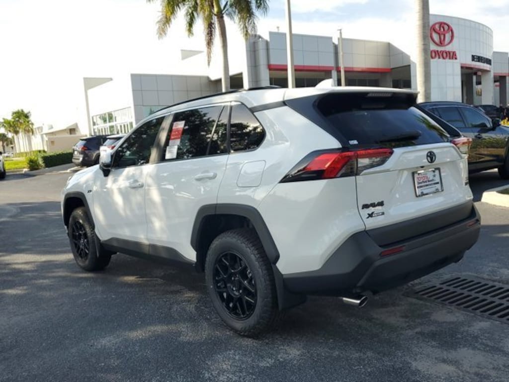 New 2025 Toyota RAV4 XLE SUV