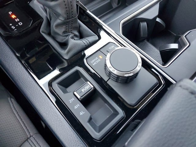 2026 Toyota Tundra SR5 - Photo 20