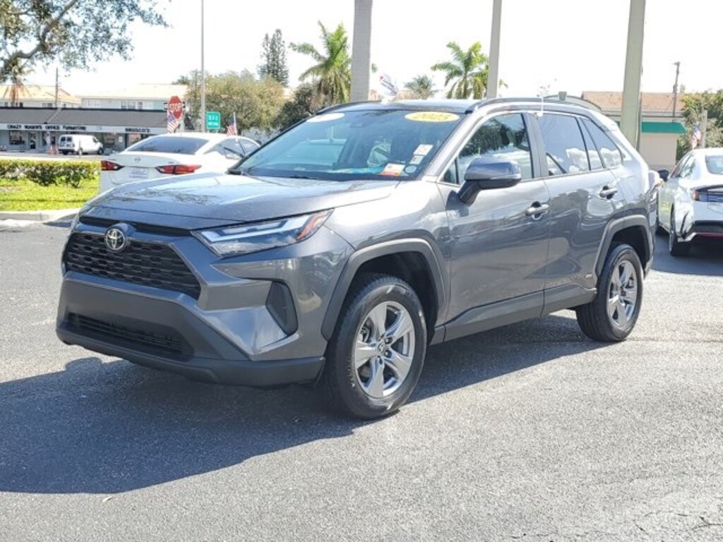 Used 2025 Toyota RAV4 Hybrid XLE SUV