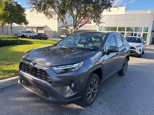 2023 Toyota RAV4 Hybrid XLE Premium photo 2