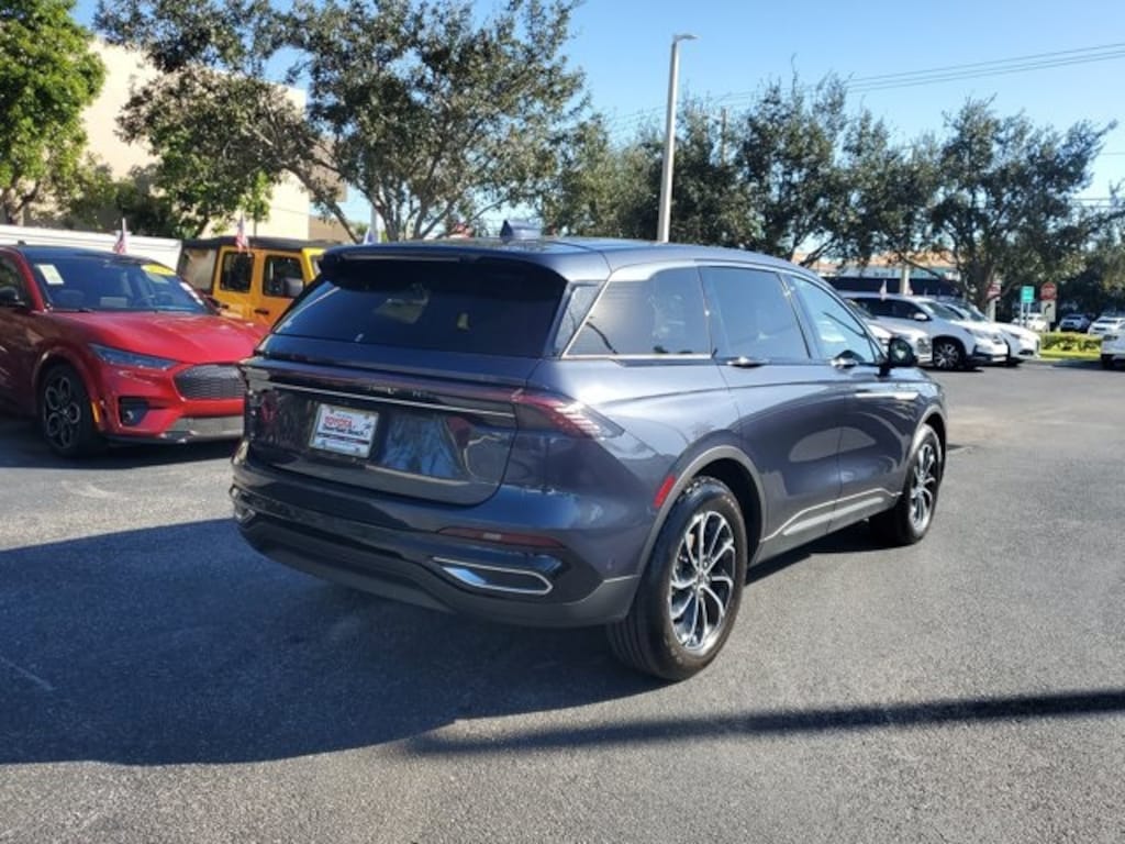 Used 2024 Lincoln Nautilus Premiere SUV