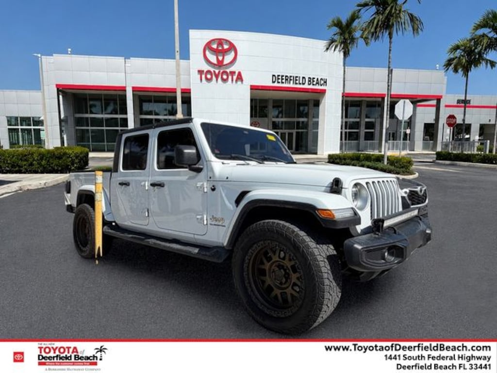 Used 2020 Jeep Gladiator Overland Truck Crew Cab