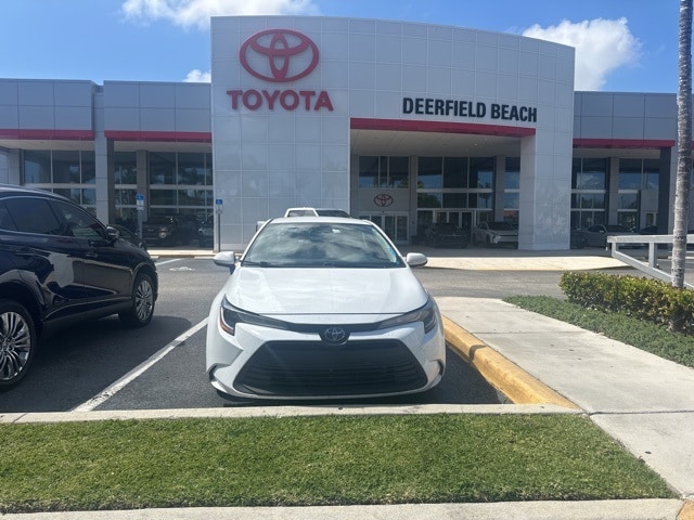Used 2025 Toyota Corolla LE with VIN 5YFB4MDE1SP288100 for sale in Deerfield Beach, FL