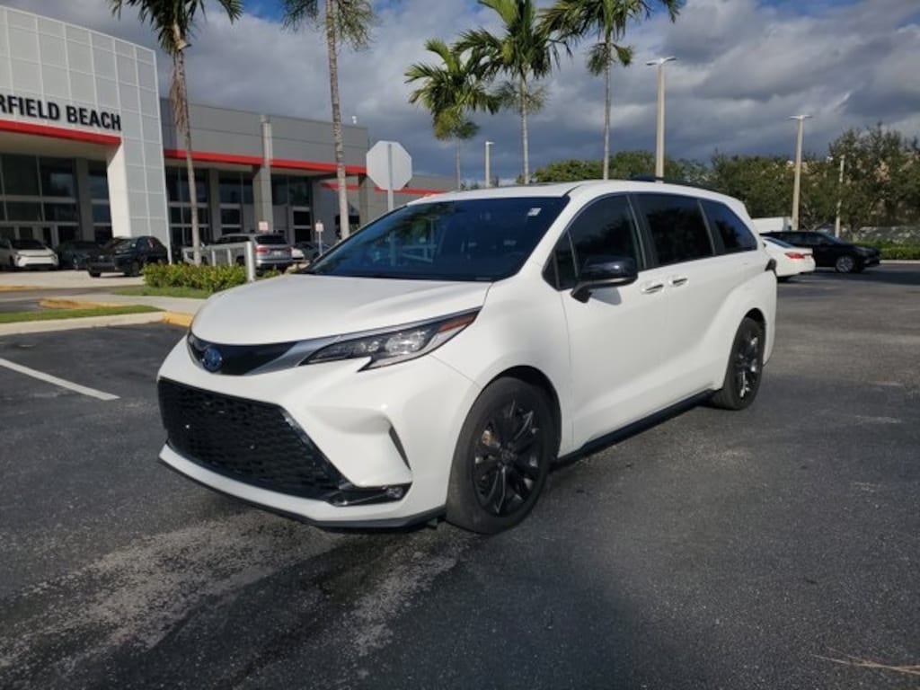 Certified 2023 Toyota Sienna XSE Van Passenger Van