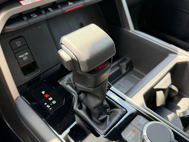 2026 Toyota Tundra Limited - Photo 18