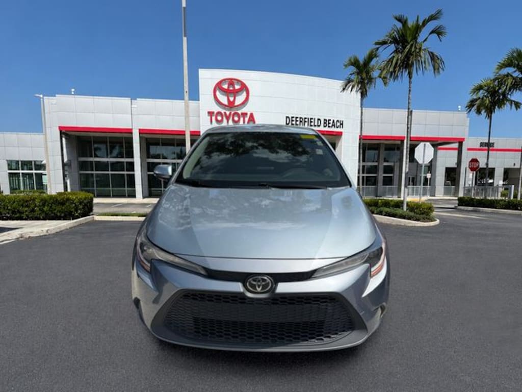 Used 2022 Toyota Corolla LE Sedan