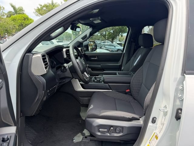 2026 Toyota Tundra SR5 - Photo 6