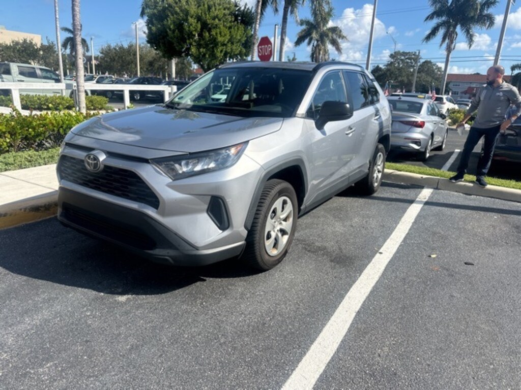 Used 2021 Toyota RAV4 LE SUV