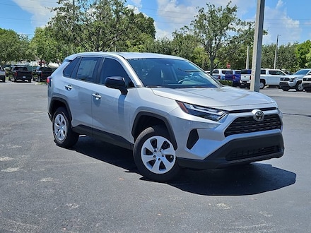 2025 Toyota RAV4 LE SUV