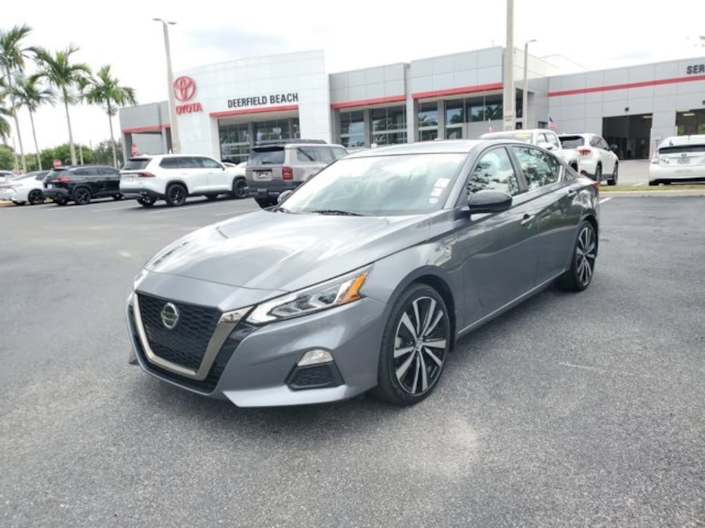 Used 2022 Nissan Altima 2.0 SR Sedan
