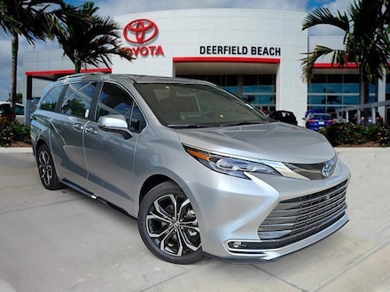 2025 Toyota Sienna Platinum 7 Passenger Van Passenger Van