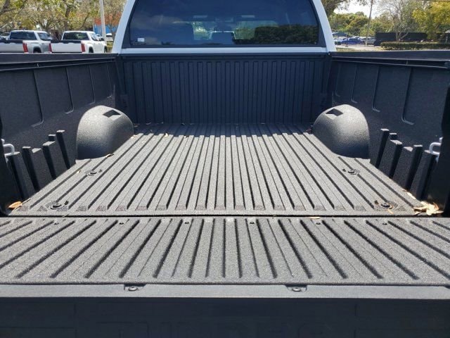 2026 Toyota Tundra SR5 - Photo 6