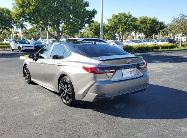 2025 Toyota Camry XSE photo 3