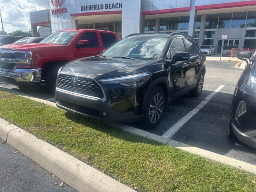 Used 2023 Toyota Corolla Cross XLE SUV