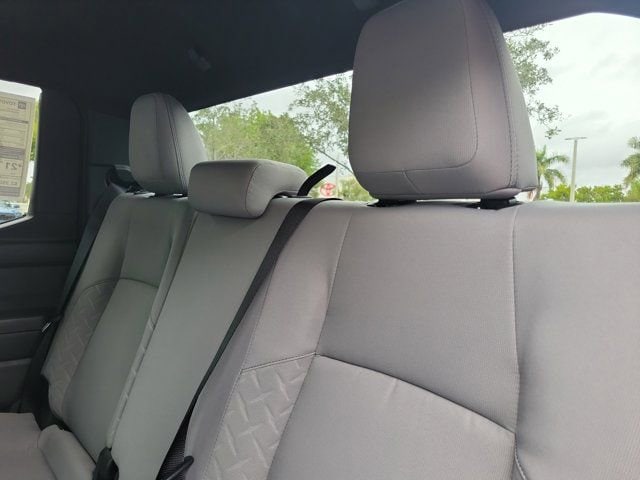 2026 Toyota Tacoma SR5 - Photo 11