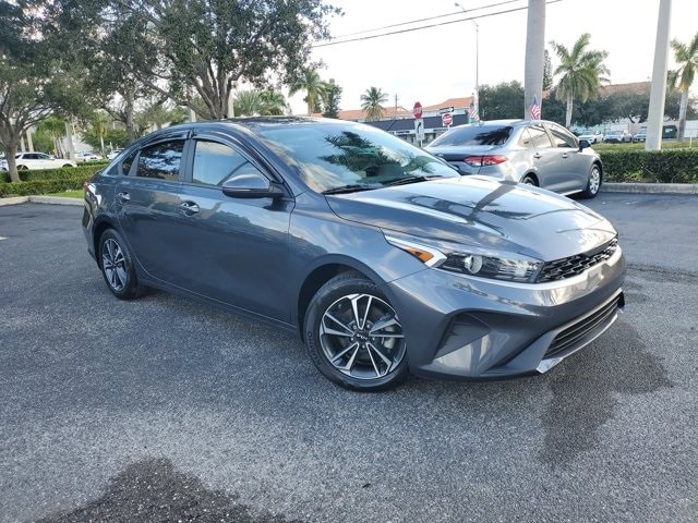 2024 Kia Forte LXS's photo