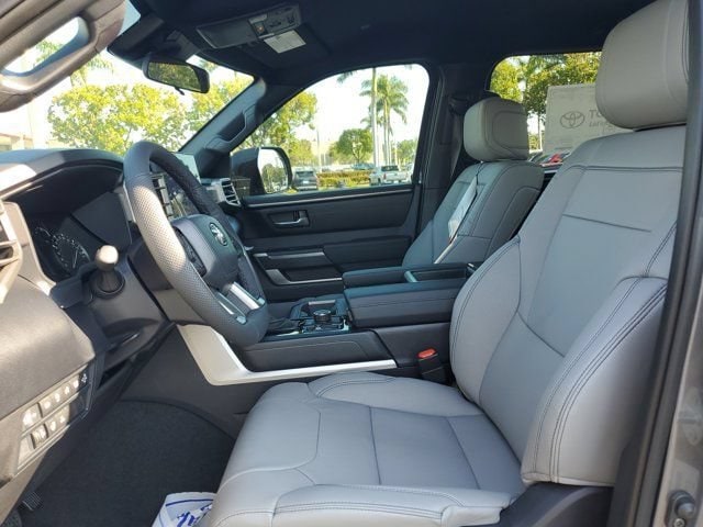 2026 Toyota Tundra SR5 - Photo 10