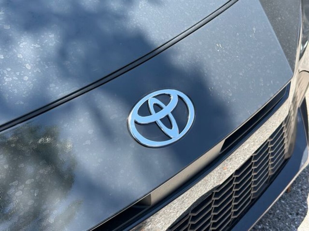Used 2026 Toyota Camry SE Sedan