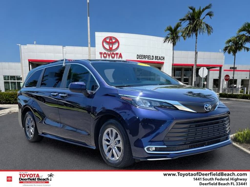 Used 2024 Toyota Sienna XLE Van Passenger Van