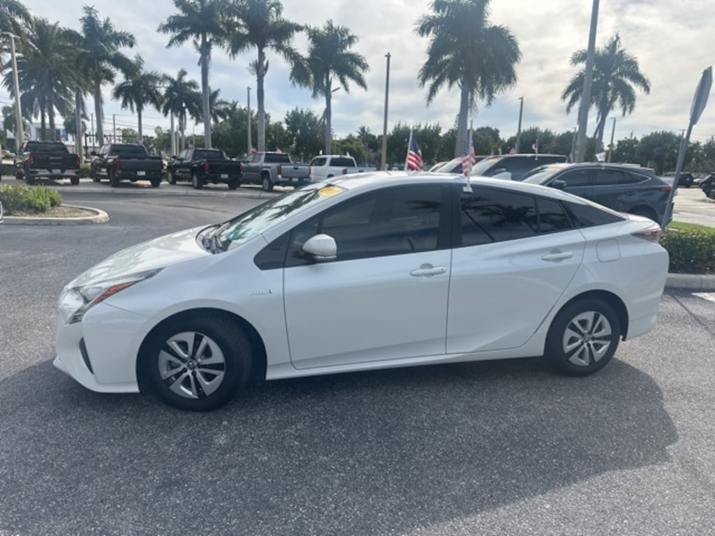 Used 2017 Toyota Prius Four Hatchback