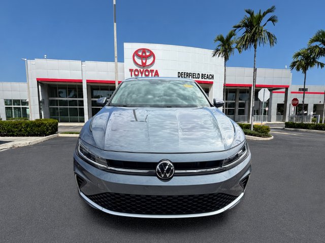 Used 2025 Volkswagen Jetta SE with VIN 3VWEX7BU7SM025193 for sale in Deerfield Beach, FL