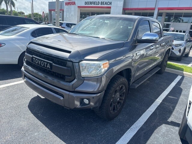 2015 Toyota Tundra Platinum CrewMax photo 2