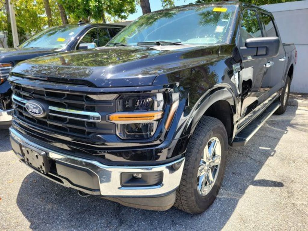 Used 2025 Ford F-150 XLT Truck SuperCrew Cab