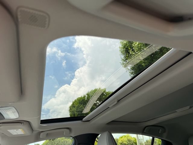 2026 Toyota Prius Limited - Photo 12