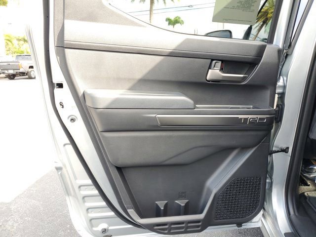 2025 Toyota Tacoma TRD Sport - Photo 9
