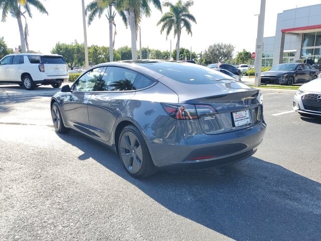 2023 Tesla Model 3 photo 3