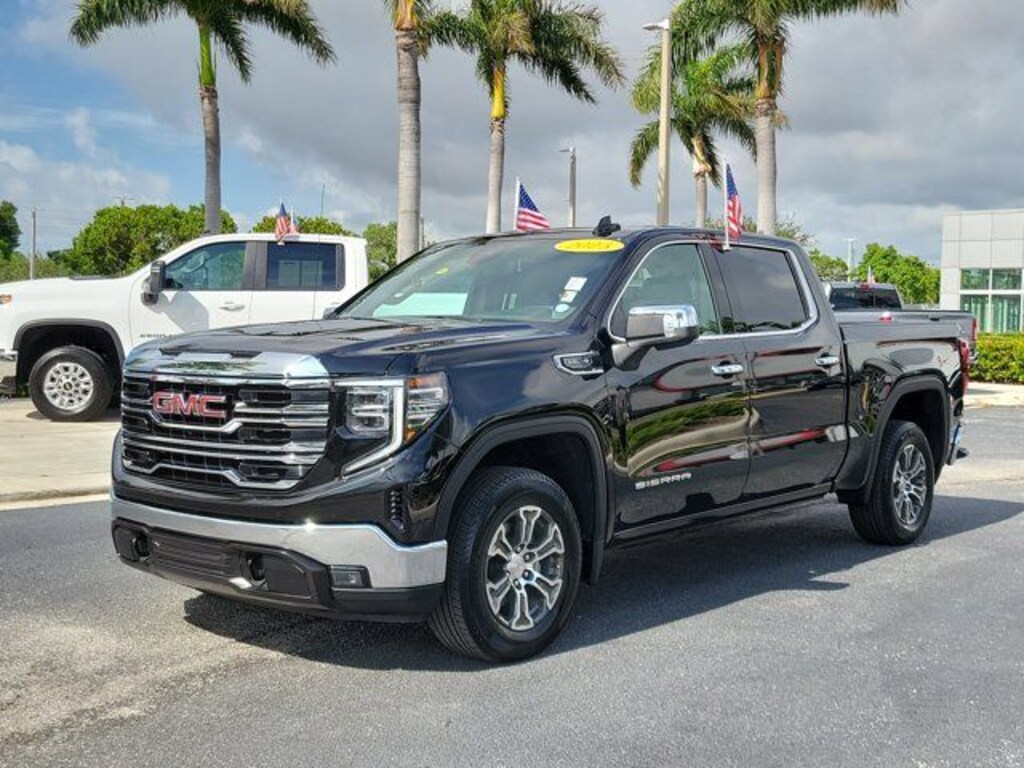 Used 2025 GMC Sierra 1500 SLT Truck Crew Cab