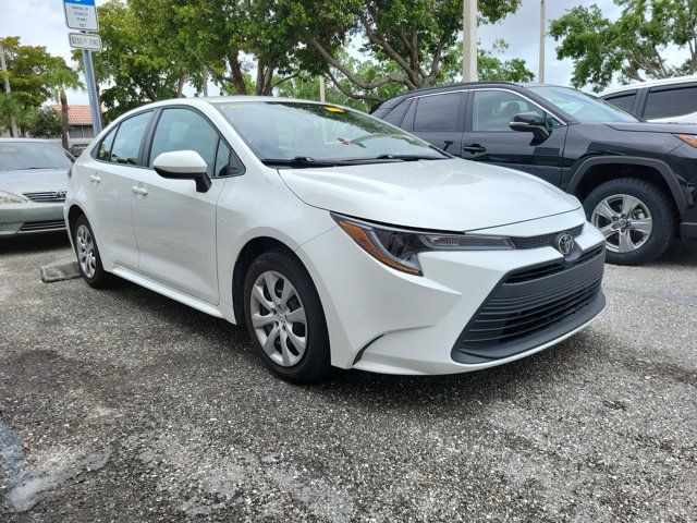 2025 Toyota Corolla LE