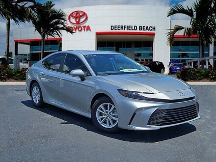 2025 Toyota Camry LE Sedan